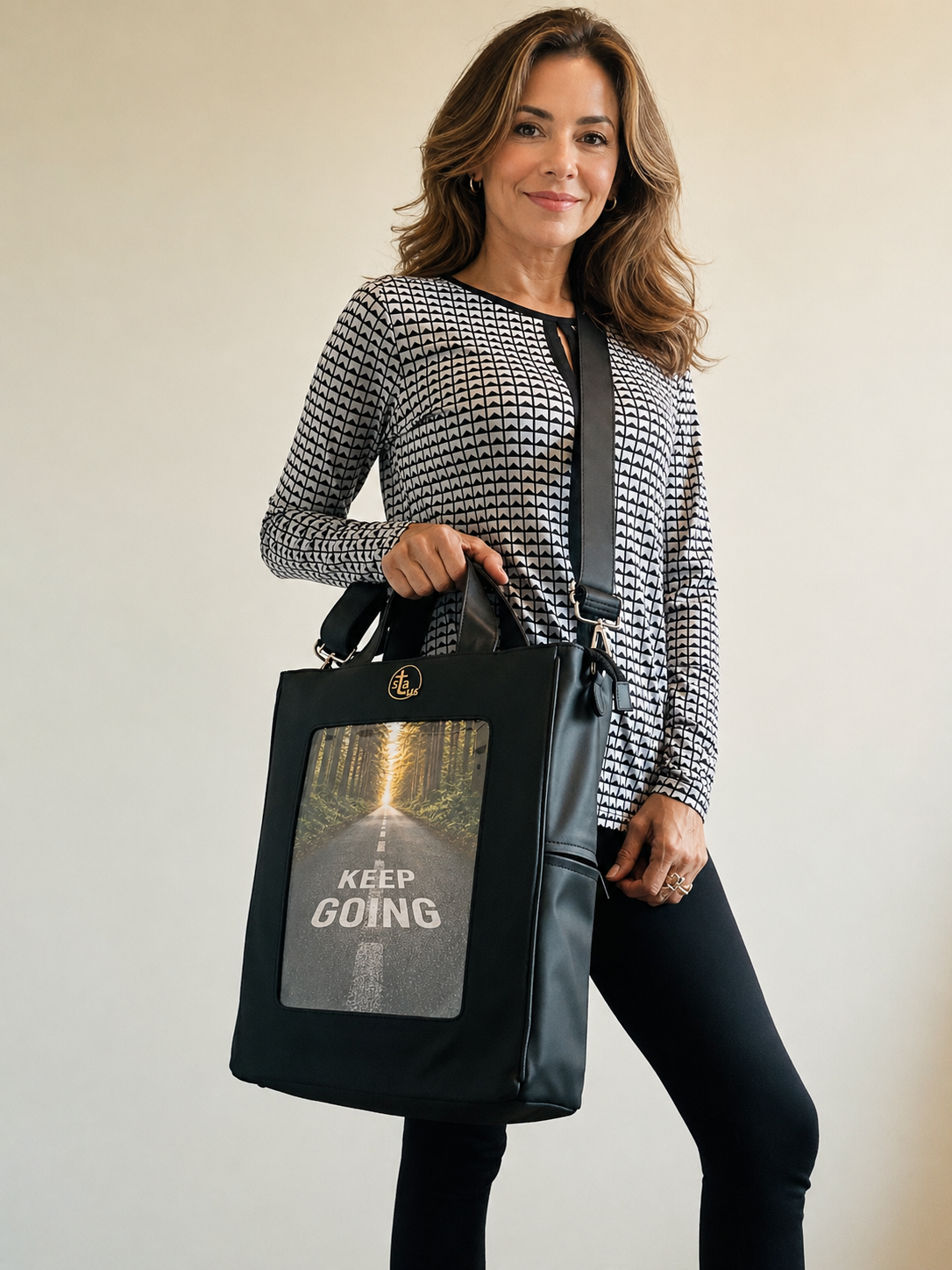 Customizable Status Bag – Interchangeable Inserts, One Bag Many Expressions