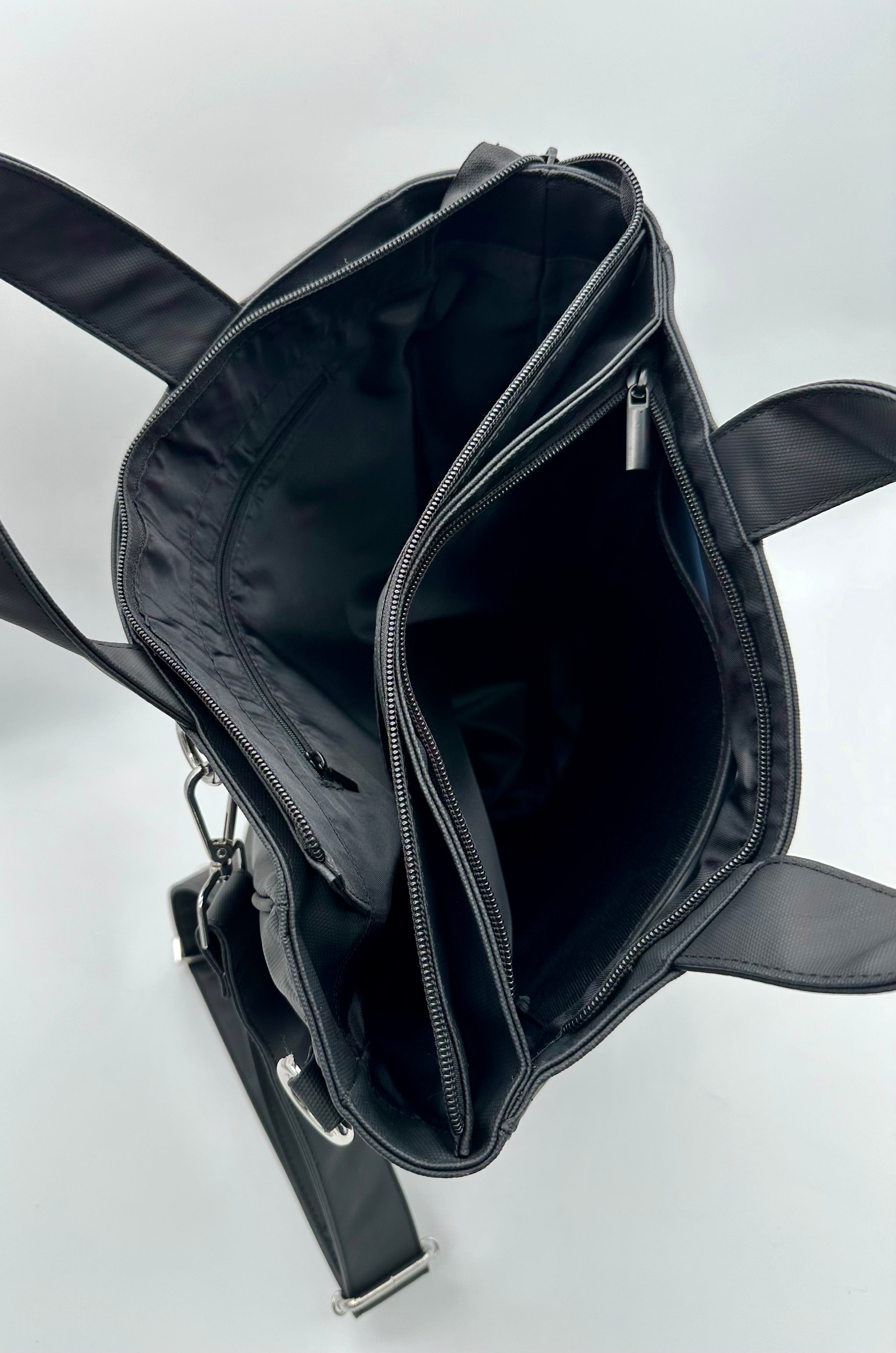 Customizable Status Bag – Interchangeable Inserts, One Bag Many Expressions