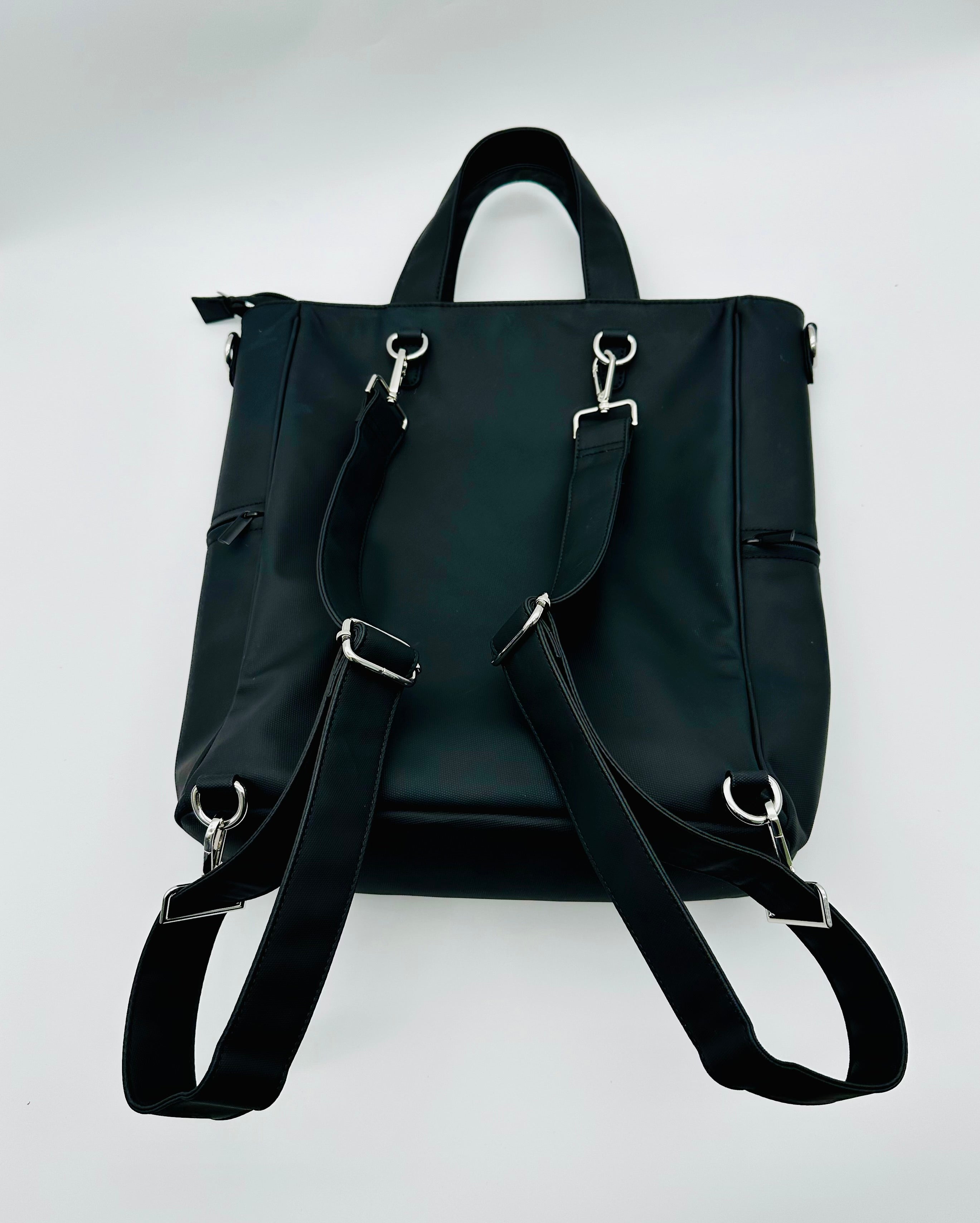 Customizable Status Bag – Interchangeable Inserts, One Bag Many Expressions