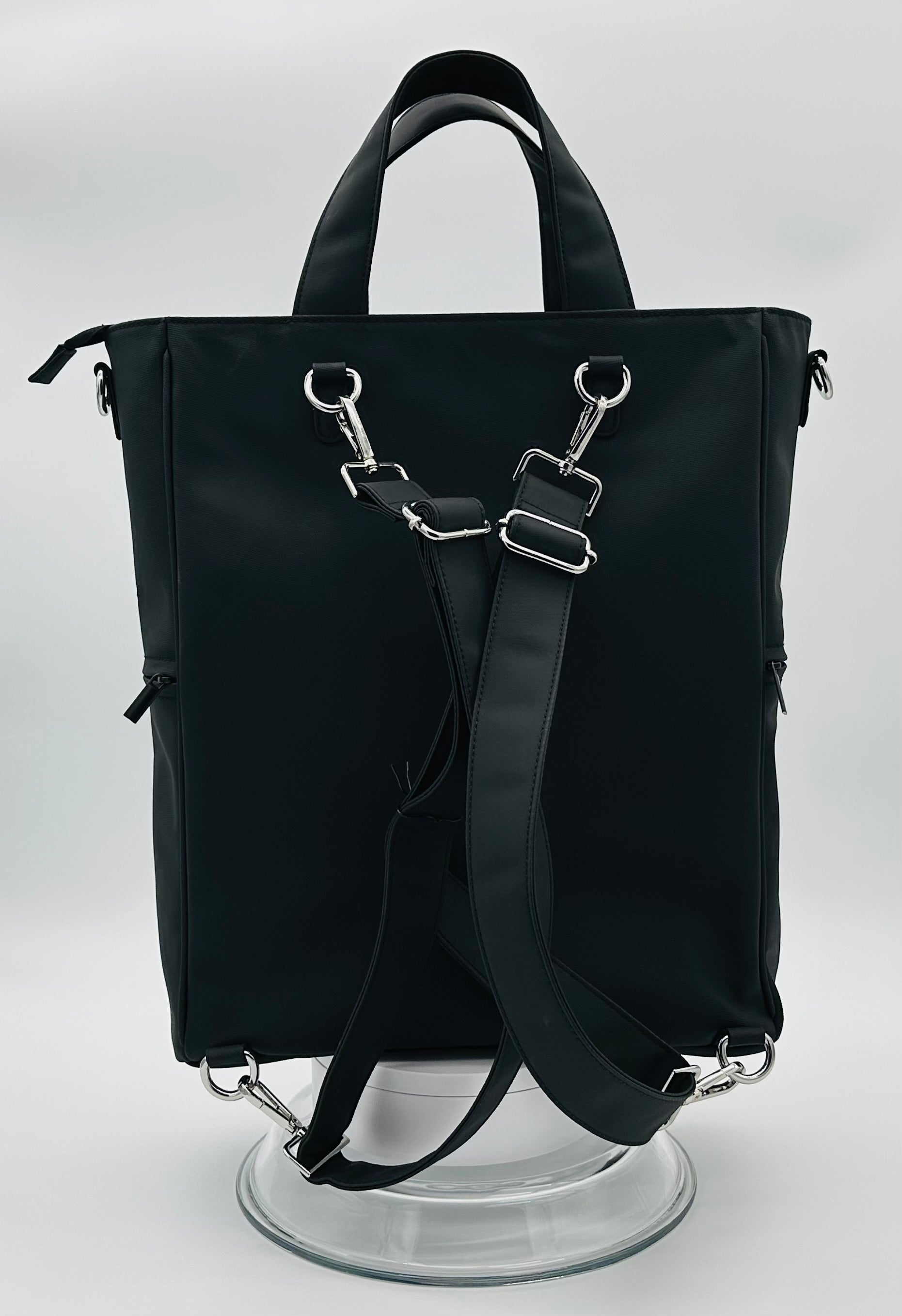 Customizable Status Bag – Interchangeable Inserts, One Bag Many Expressions
