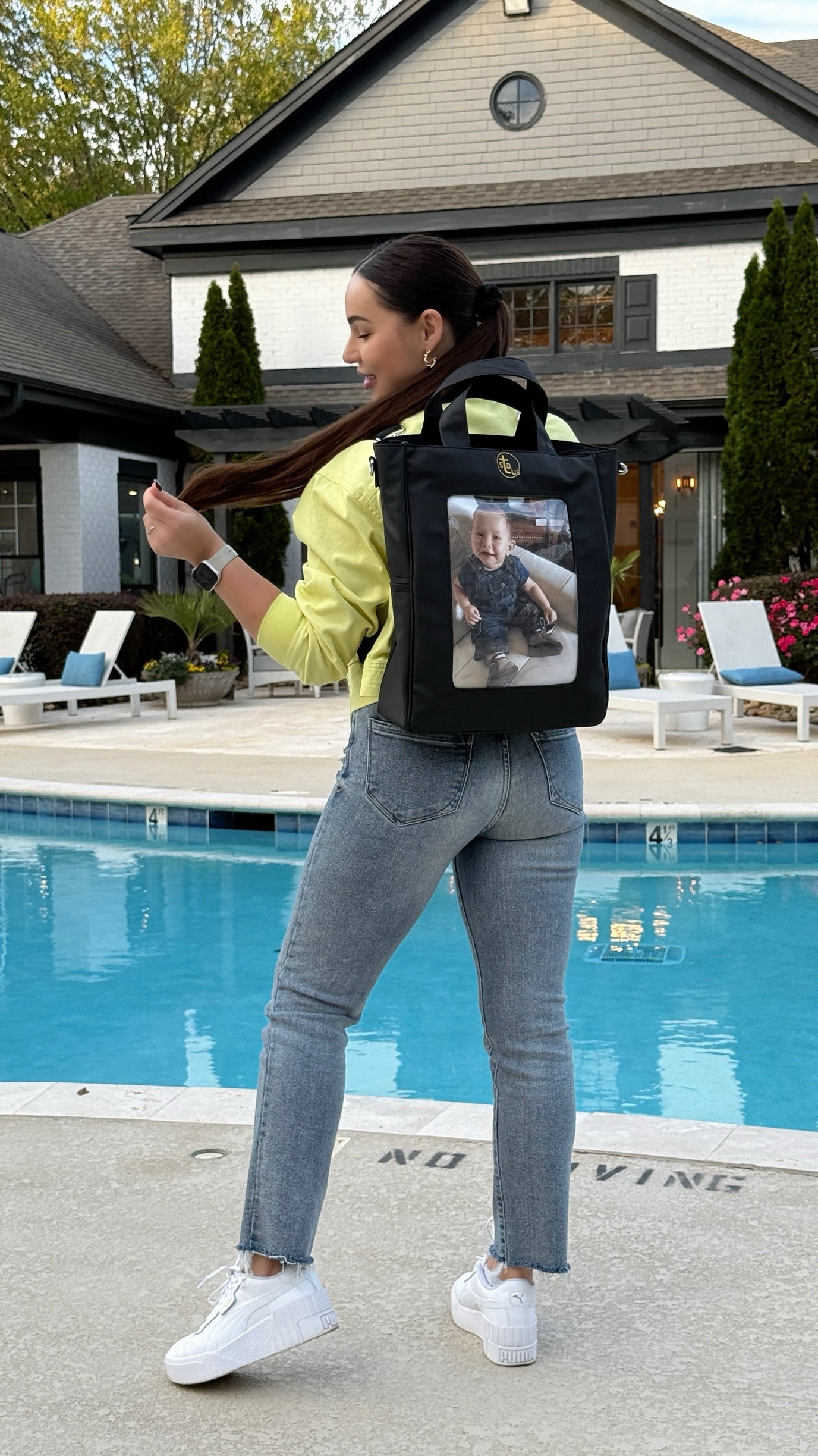 Customizable Status Bag – Interchangeable Inserts, One Bag Many Expressions