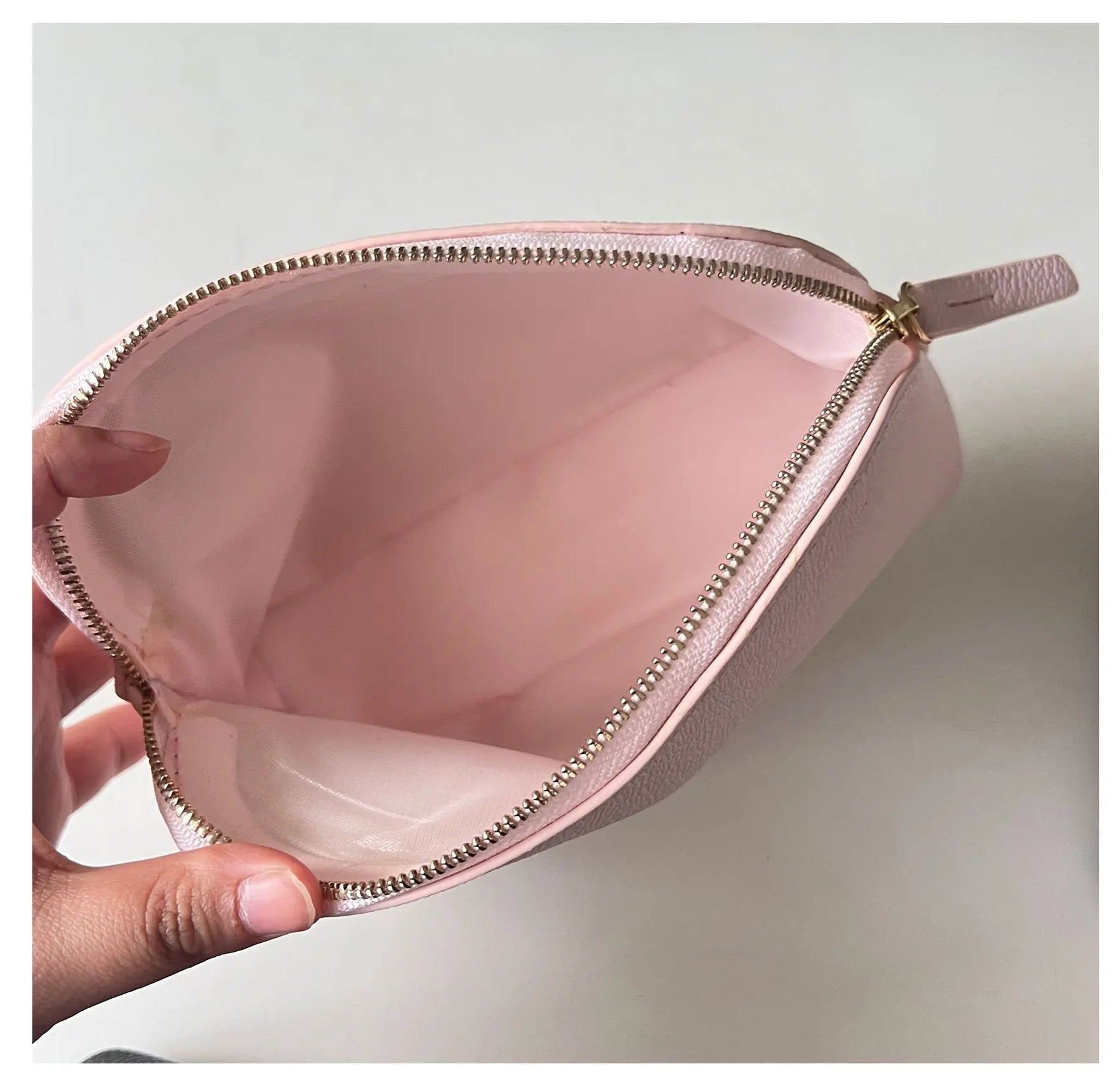Personalized PU Leather Makeup Bag – Custom Monogram Cosmetic Pouch