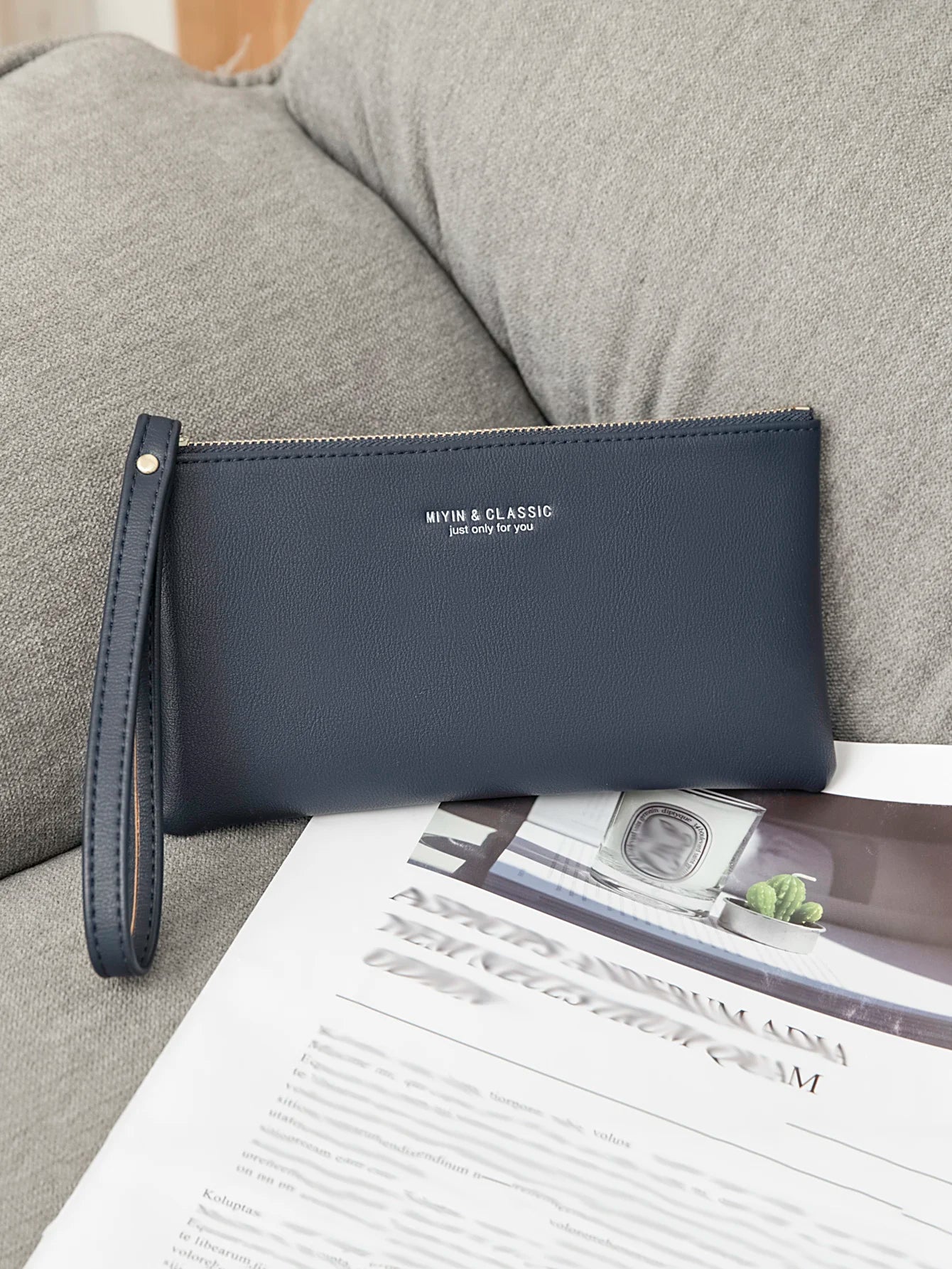 Customizable Ultra-Thin Long Wallet for Women – Minimalist Zip Wallet | Status Bags