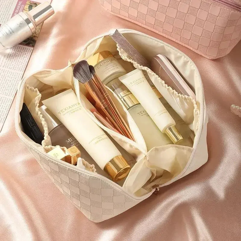 Checkerboard PU Leather Makeup Bag – Large Capacity Travel Cosmetic Bag