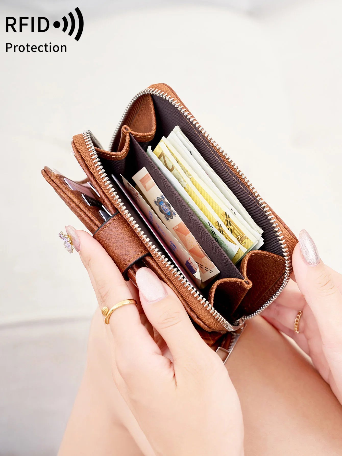 Vintage RFID Blocking Wallet – Short Zip Wallet with Card Slots for Women